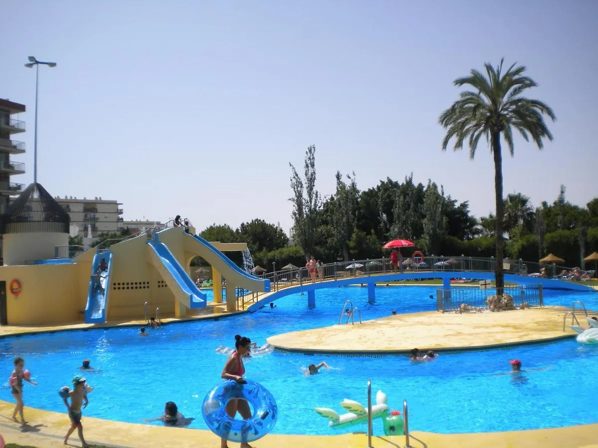 Jupiter Apartment Sea, Pools View بينالماذينا