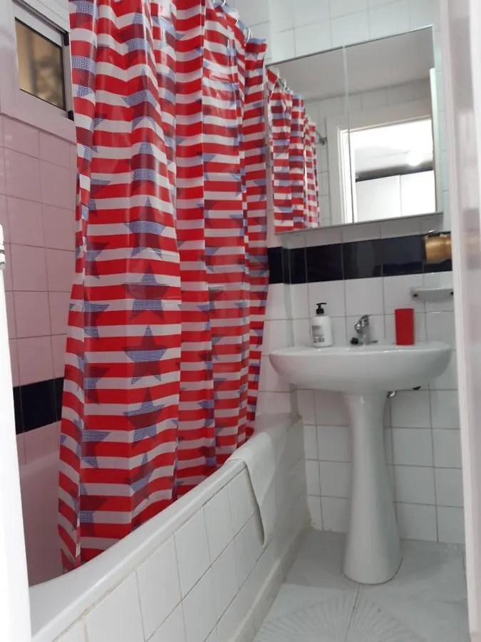 Jupiter Apartment Sea, Pools View بينالماذينا